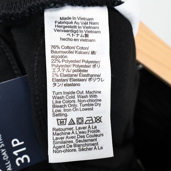 NWT J.Crew Factory Curvy Essential Straight Jean All-Day Stretch Black Size 31 P - Picture 9 of 10